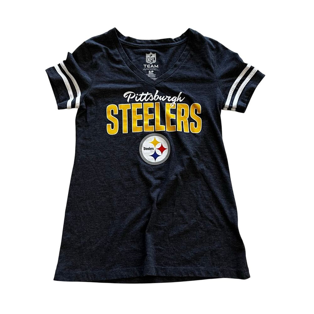 NFL Team Apparel Women’s SM Pittsburgh Steelers V-neck Varsity Style T-shirt